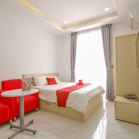 Reddoorz Near Quan Khu 7 Stadium 호치민 외부 사진
