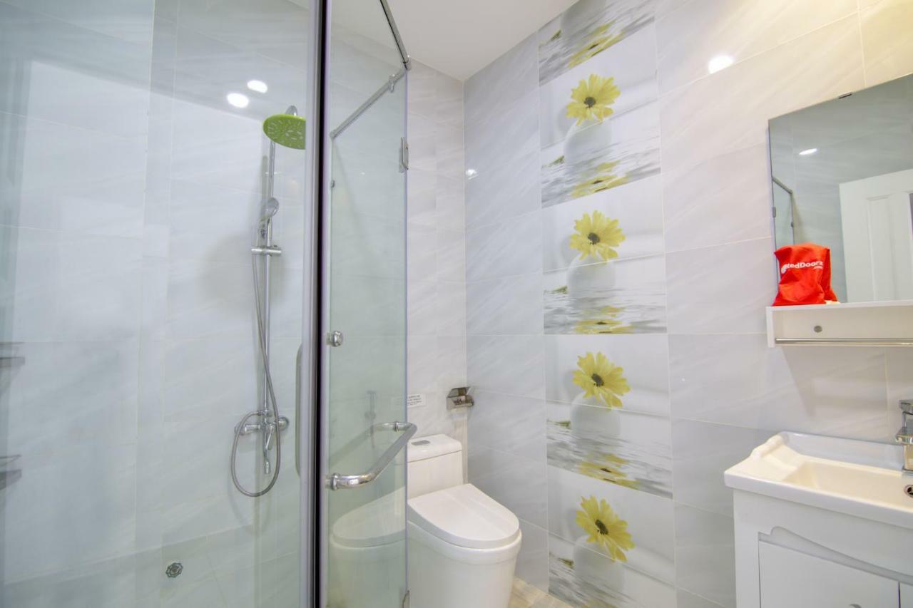 Reddoorz Near Quan Khu 7 Stadium 호치민 외부 사진